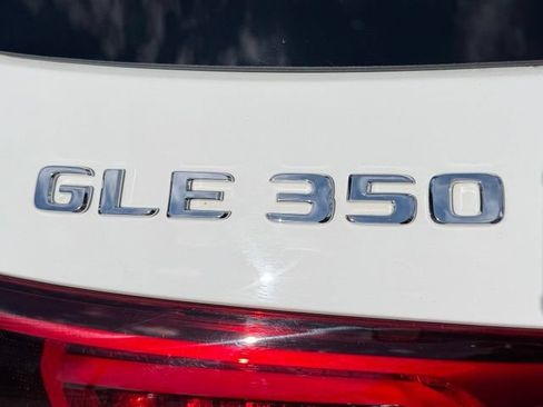 Used 2021 Mercedes-Benz GLE 350 4MATIC w/ Premium Package image 9