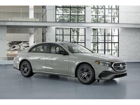 New 2026 Mercedes-Benz E 450 4MATIC Sedan image 12