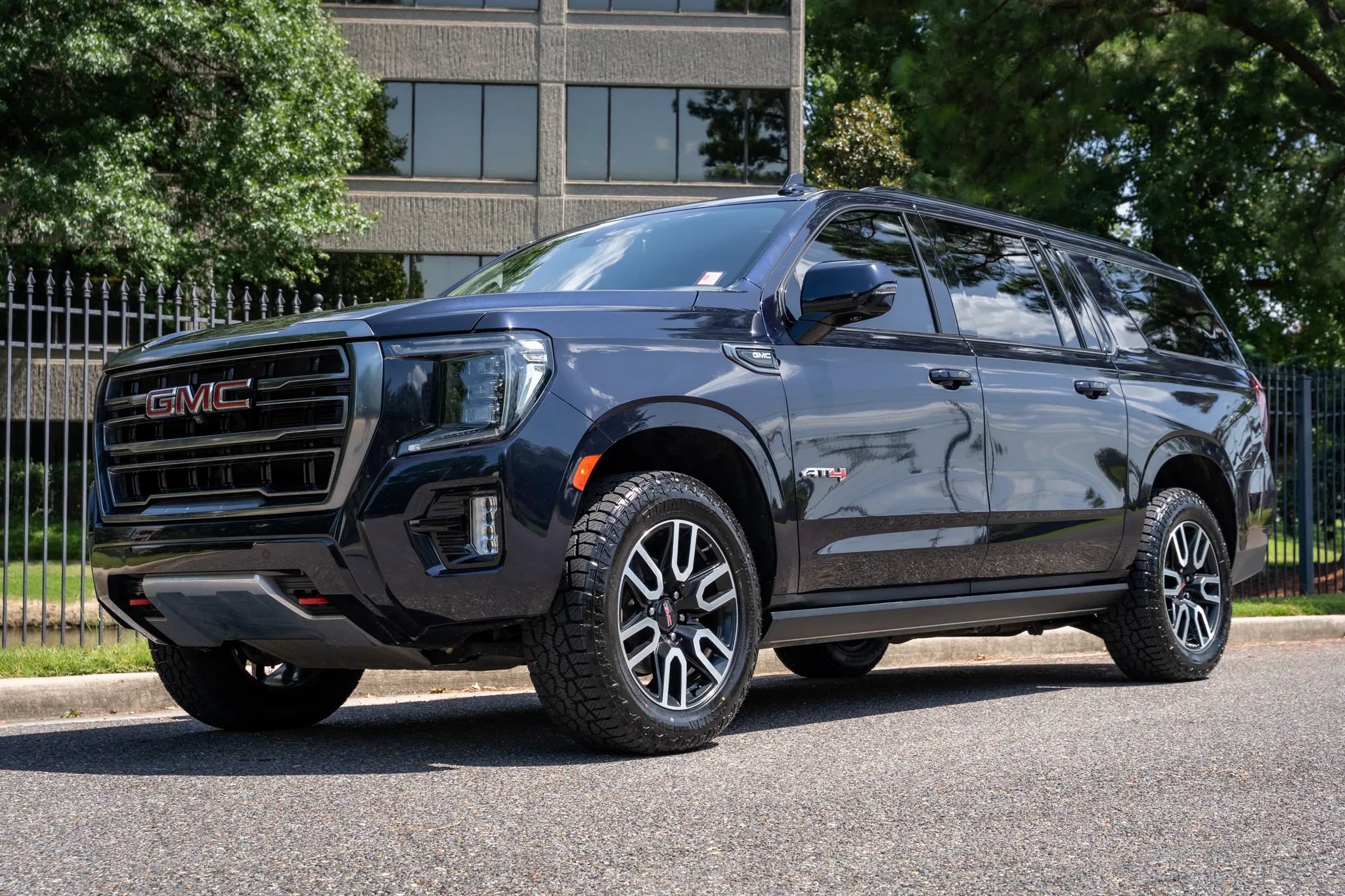 Used 2023 GMC Yukon XL AT4 w/ AT4 Premium Package AWD/4WD image 1