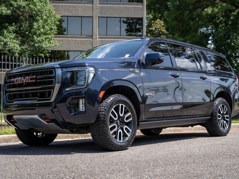 Used 2023 GMC Yukon XL AT4 w/ AT4 Premium Package AWD/4WD image 1