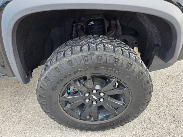 Used 2022 Chevrolet Colorado ZR2 w/ ZR2 Midnight Special Edition AWD/4WD image 7