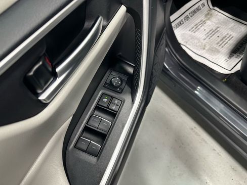 Used 2025 Toyota RAV4 XLE w/ Convenience Package image 8