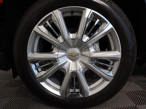 Used 2023 Chevrolet Tahoe High Country w/ Advanced Technology Package image 34