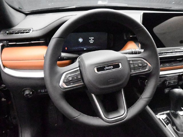 New 2025 Jeep Compass Limited w/ Elite Group AWD/4WD image 10
