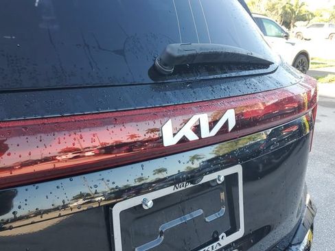 Certified 2024 Kia Seltos SX AWD/4WD image 7