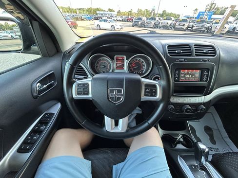 Used 2015 Dodge Journey FWD image 28