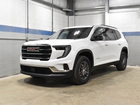 Used 2025 GMC Acadia Elevation image 2