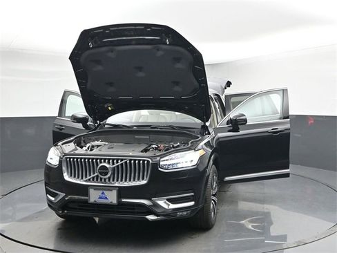 Used 2023 Volvo XC90 B6 Plus w/ Protection Package Premier image 52