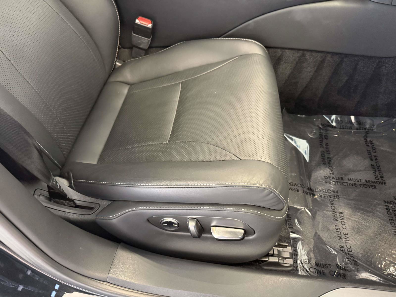 Certified 2022 Lexus LS 500 AWD w/ Accessory Package (Z1) image 15