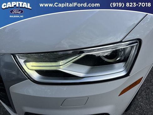 Used 2018 Audi Q3 2.0T Premium FWD image 11