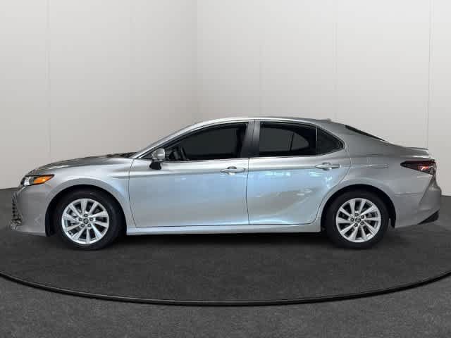 Used 2024 Toyota Camry LE w/ Convenience Package FWD image 3