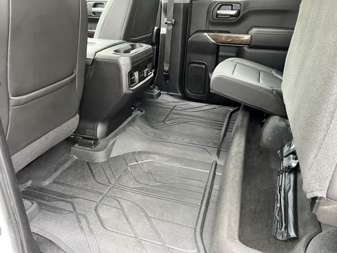 Used 2019 Chevrolet Silverado 1500 LT Trail Boss AWD/4WD image 18