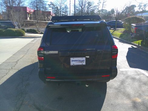 Used 2025 Toyota 4Runner TRD Off Road image 11