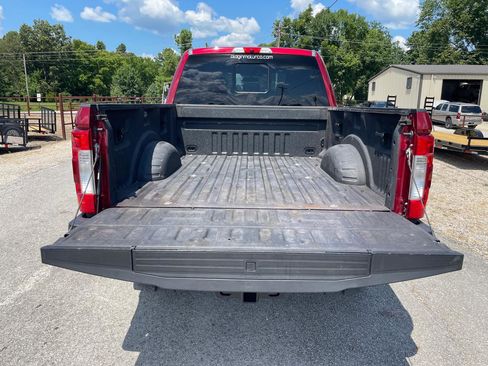 Used 2017 Ford F250 Lariat w/ Lariat Value Package AWD/4WD image 5