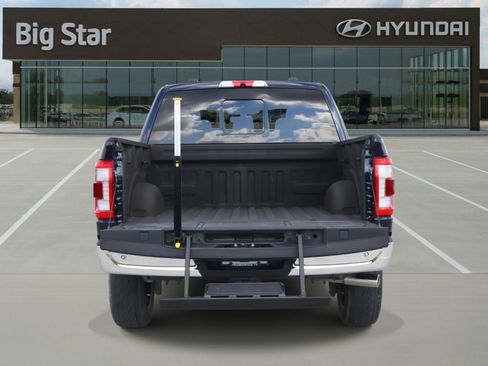 Used 2022 Ford F150 Lariat w/ Max Trailer Tow Package image 8