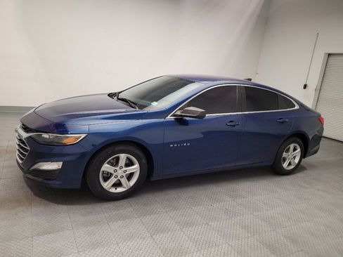 Used 2019 Chevrolet Malibu LS FWD image 2