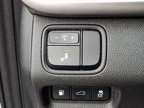 Used 2018 Kia Optima LX w/ 17" Alloy Wheels Package image 25