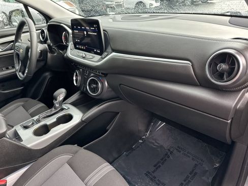 Certified 2025 Chevrolet Blazer LT FWD image 27