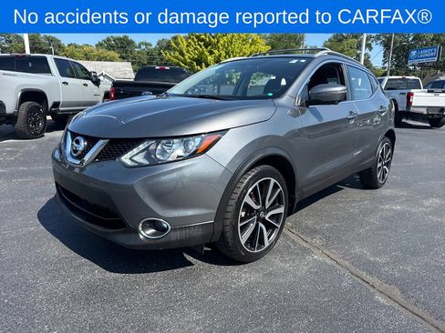 Used 2017 Nissan Rogue Sport SL AWD/4WD image 2