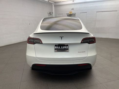 Used 2022 Tesla Model Y Performance image 6