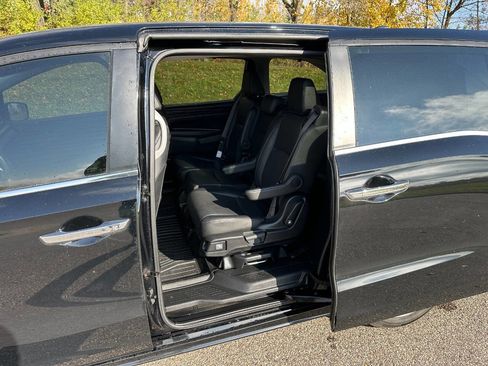 Used 2024 Honda Odyssey Touring image 9