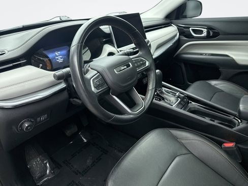 Used 2022 Jeep Compass Limited w/ Sun and Sound Group image 10