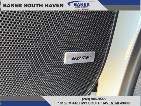 Used 2024 Buick Enclave Premium image 24