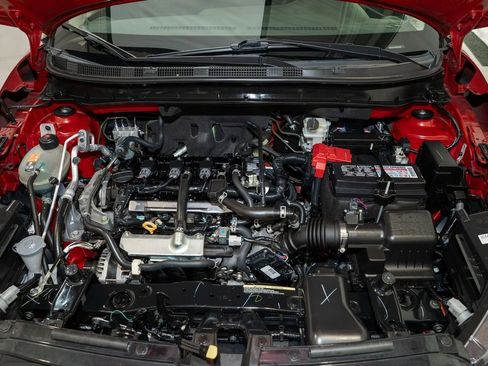 Certified 2024 Nissan Kicks SV image 18