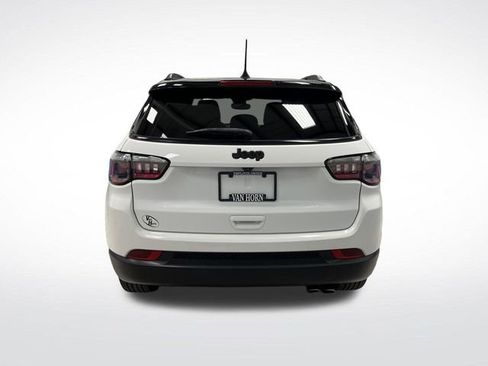 Used 2022 Jeep Compass Altitude image 11