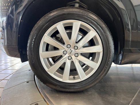 Used 2018 Volvo XC90 T6 Momentum w/ Momentum Plus Package AWD/4WD image 29