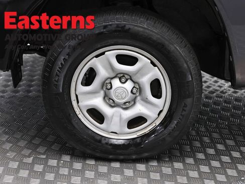 Used 2015 Toyota Tacoma 2WD Access Cab image 31