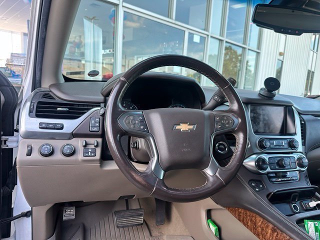 Used 2018 Chevrolet Suburban Premier AWD/4WD image 11