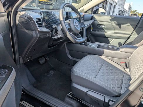 New 2026 Nissan Kicks SV w/ Cold Weather Package FWD image 11