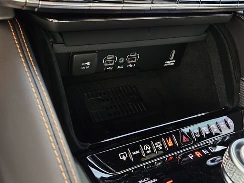 New 2026 Jeep Grand Wagoneer L Summit AWD/4WD image 21