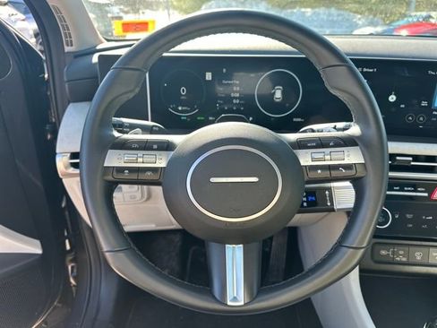 Certified 2025 Hyundai Tucson SEL image 16