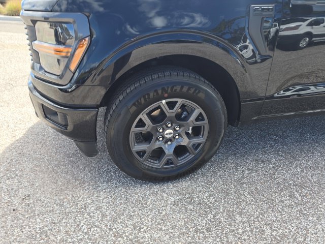 Used 2026 Ford F150 STX w/ Equipment Group 200A RWD image 7