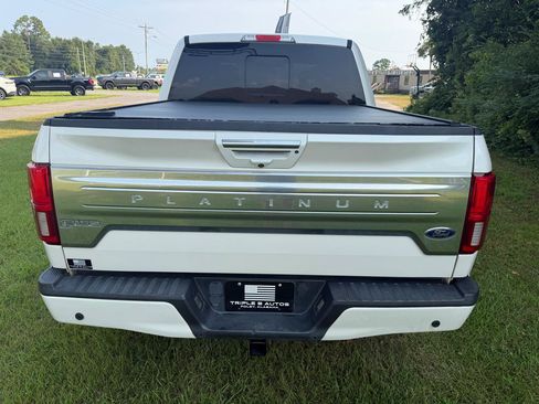 Used 2018 Ford F150 Platinum w/ Equipment Group 701A Luxury AWD/4WD image 3