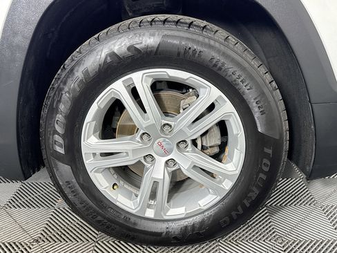 Used 2018 GMC Terrain SLE w/ Driver Convenience Package image 31