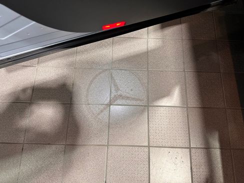 Used 2025 Mercedes-Benz GLA 250 Exclusive 4MATIC image 12