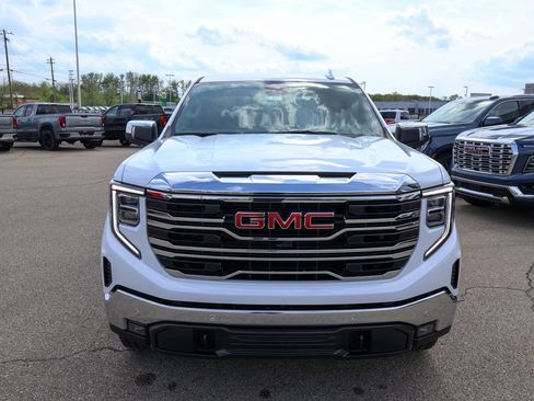 New 2026 GMC Sierra 1500 SLT image 27