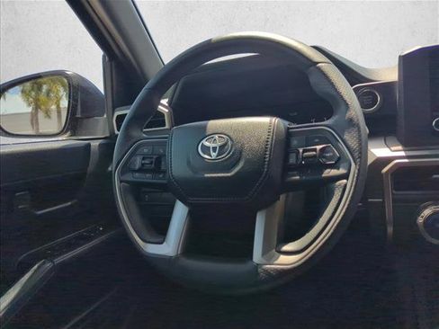 Used 2026 Toyota 4Runner SR5 AWD/4WD image 28