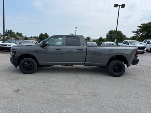New 2027 RAM 3500 Tradesman AWD/4WD image 10