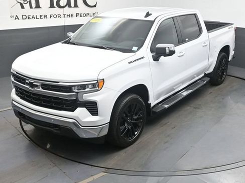 Used 2025 Chevrolet Silverado 1500 LT w/ Safety Package AWD/4WD image 44