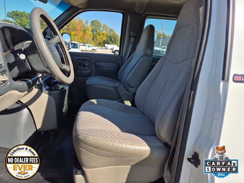 Used 2000 GMC Savana 3500 Extended Passenger w/ Convenience Pkg 1 RWD image 9