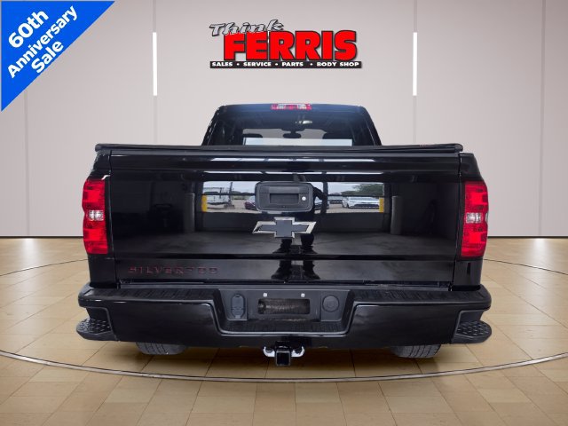 Used 2018 Chevrolet Silverado 1500 LT w/ Redline Edition AWD/4WD image 4