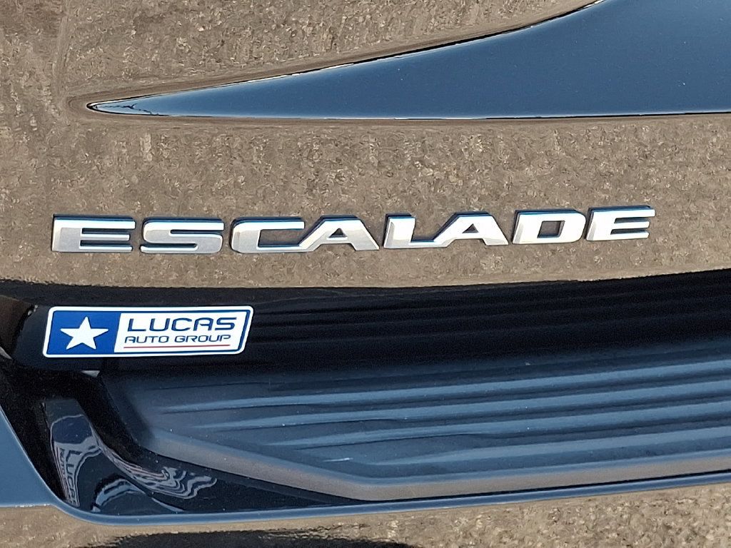 Used 2023 Cadillac Escalade ESV Sport AWD/4WD image 32