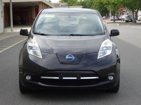 Used 2014 Nissan Leaf SV w/ LED & Quick Charge Package image 2