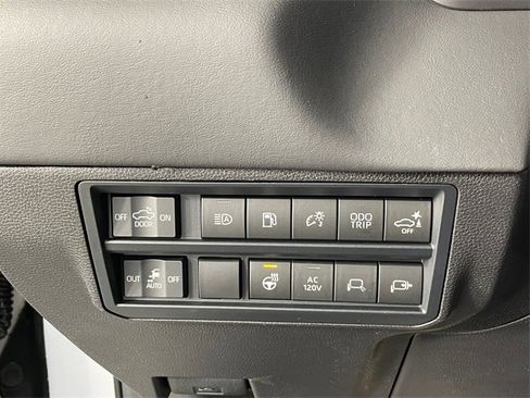 New 2025 Toyota Tundra Platinum image 15