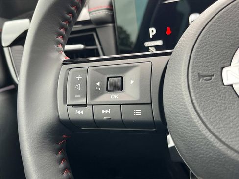 New 2025 Nissan Kicks SR image 23