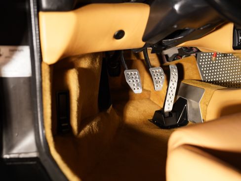 Used 1997 Ferrari F355 Spider RWD image 27